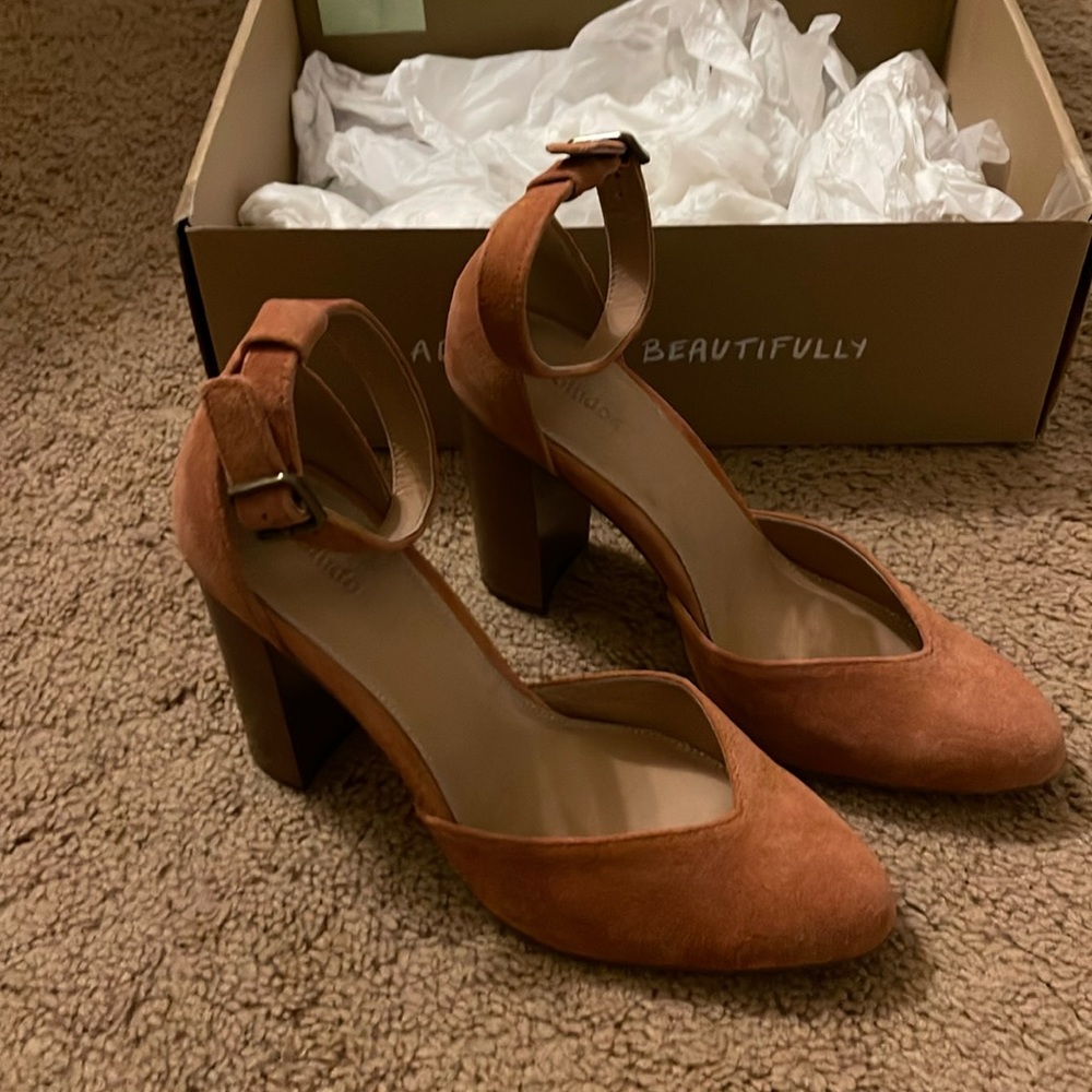 NIB NWT Soludos Brick Color Collete Suede Heels Size 7.5
